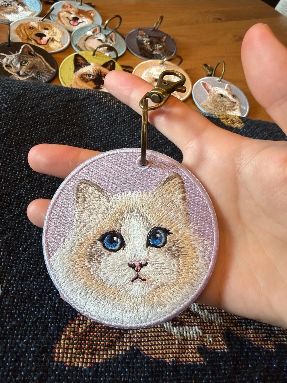 Double-Sided Embroidered Keychain – Ragdoll Style Cat Bag Charm